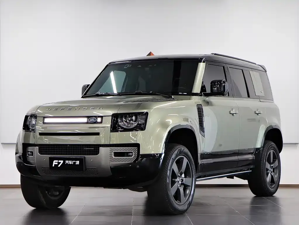 Land Rover Defender — фото 1