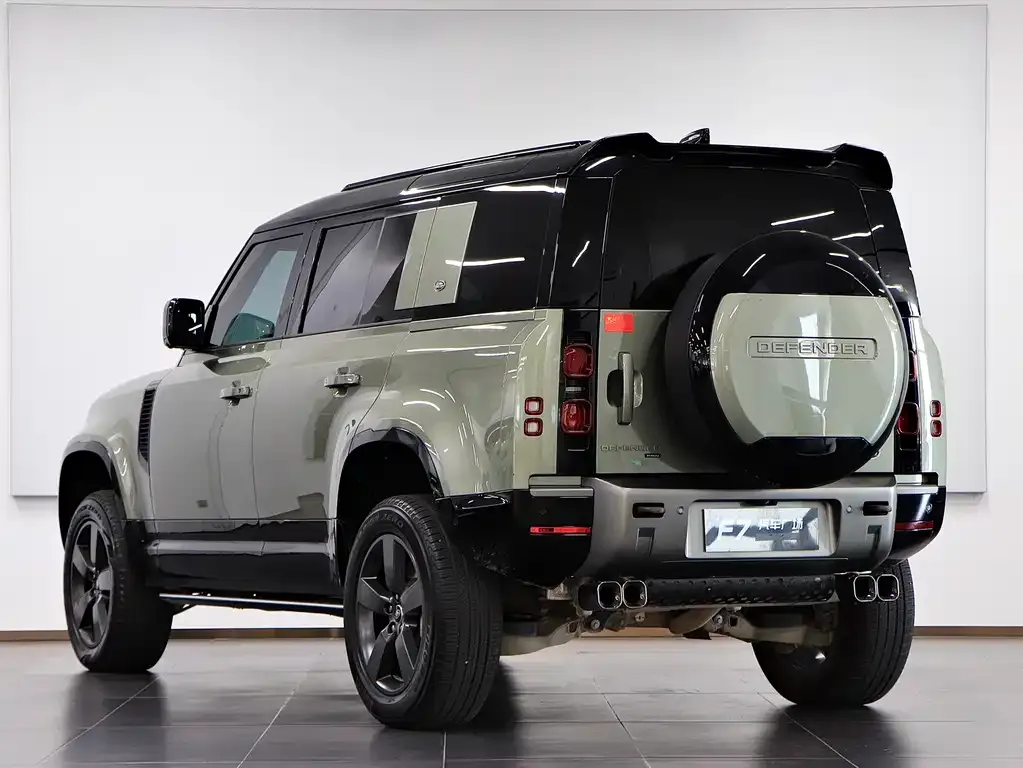 Land Rover Defender — фото 4