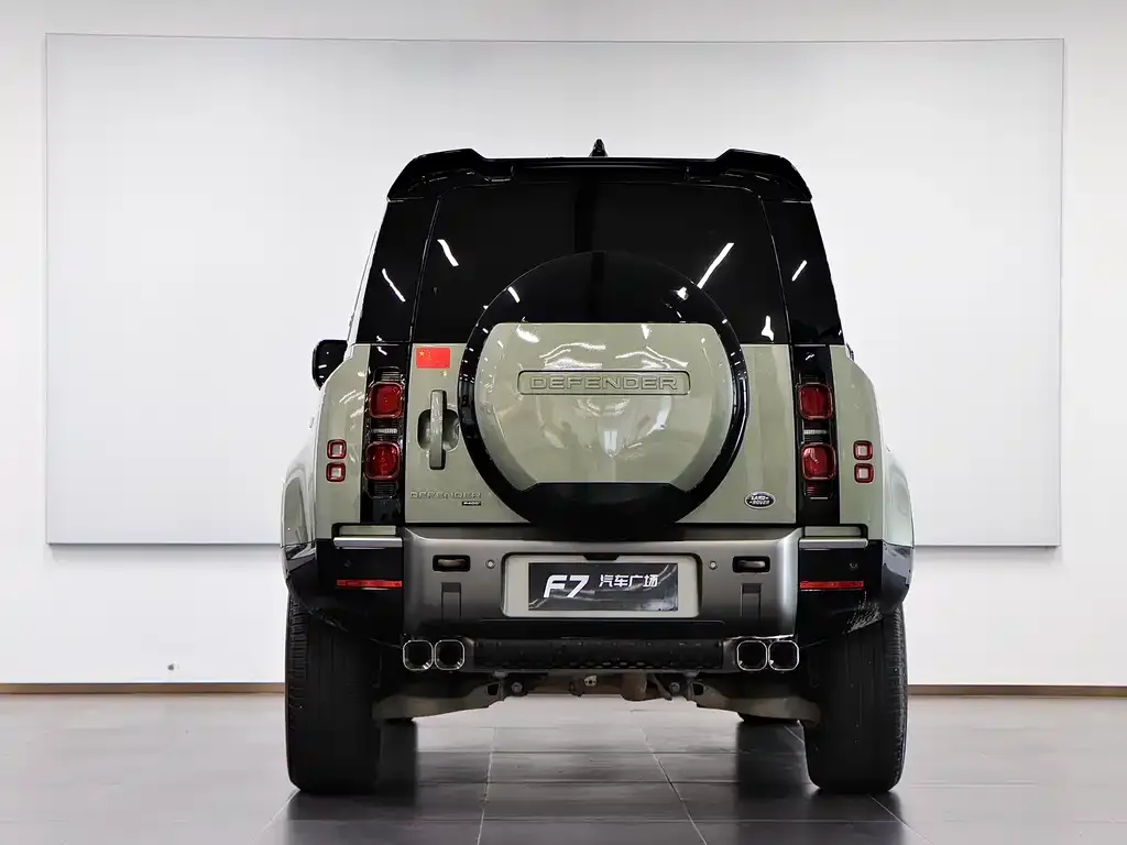 Land Rover Defender — фото 5