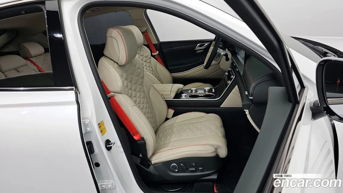 Genesis GV80 — фото 10
