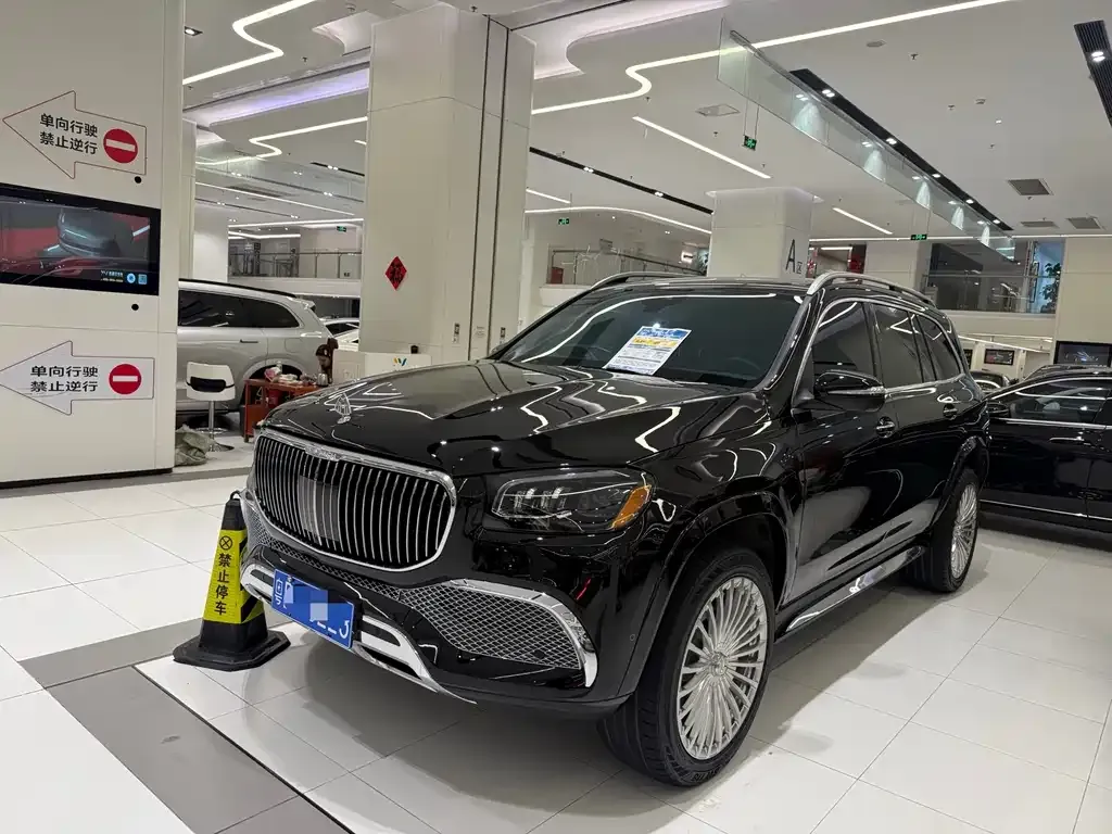 Mercedes-Benz GLS — фото 1