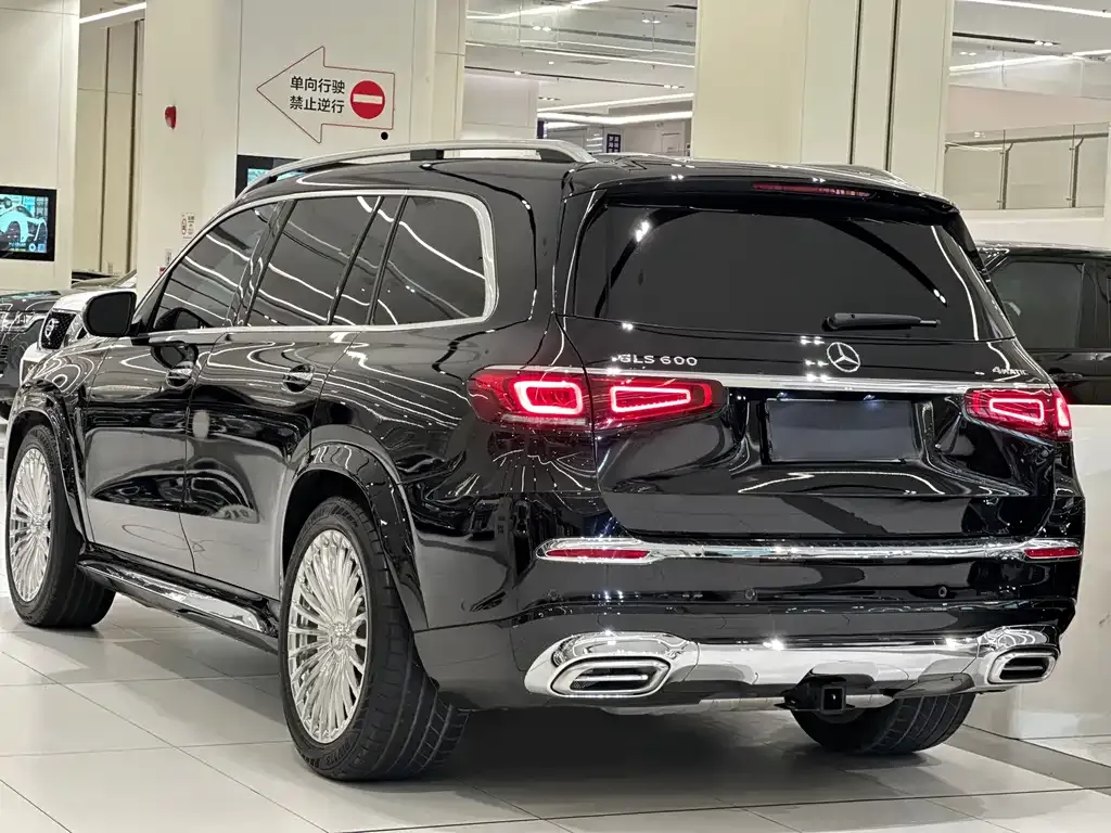 Mercedes-Benz GLS — фото 10
