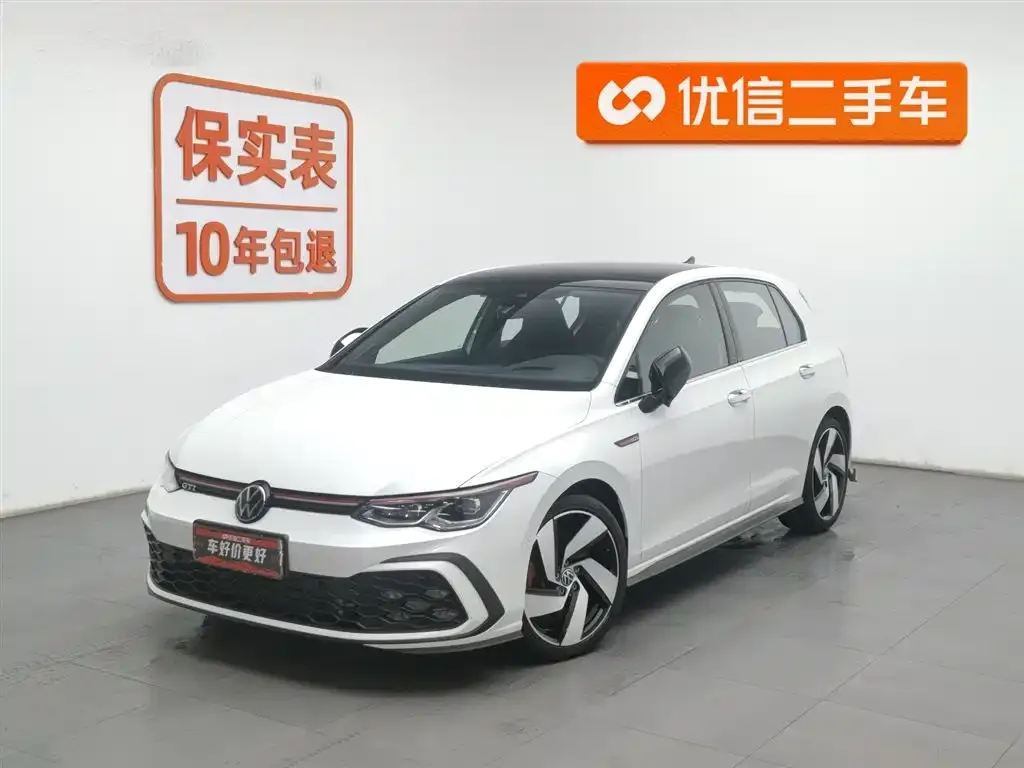 Volkswagen Golf GTI — фото 1