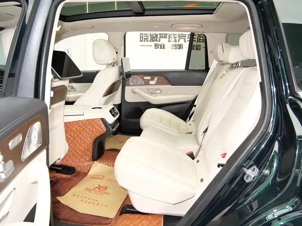 Mercedes-Benz GLS — фото 9