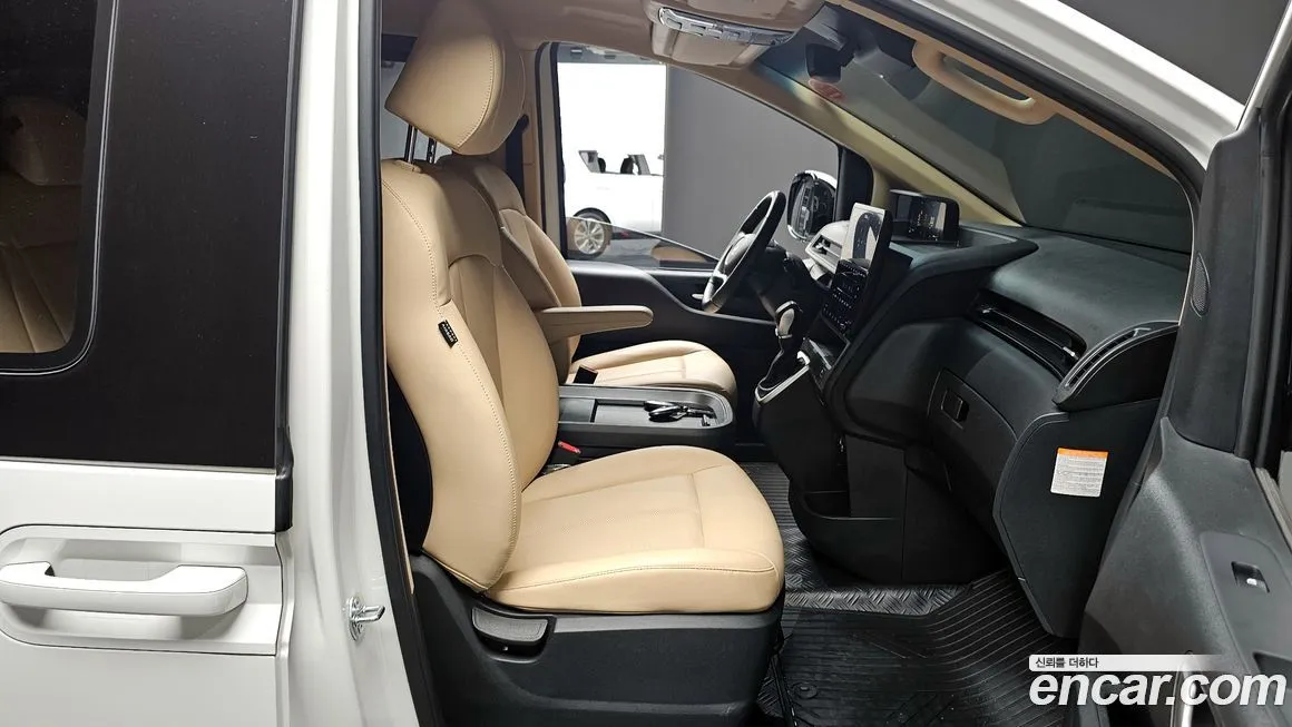 Hyundai Staria — фото 10