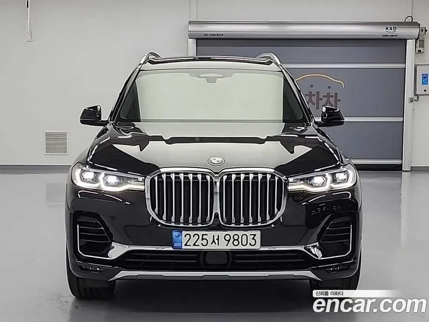 BMW X7 — фото 2