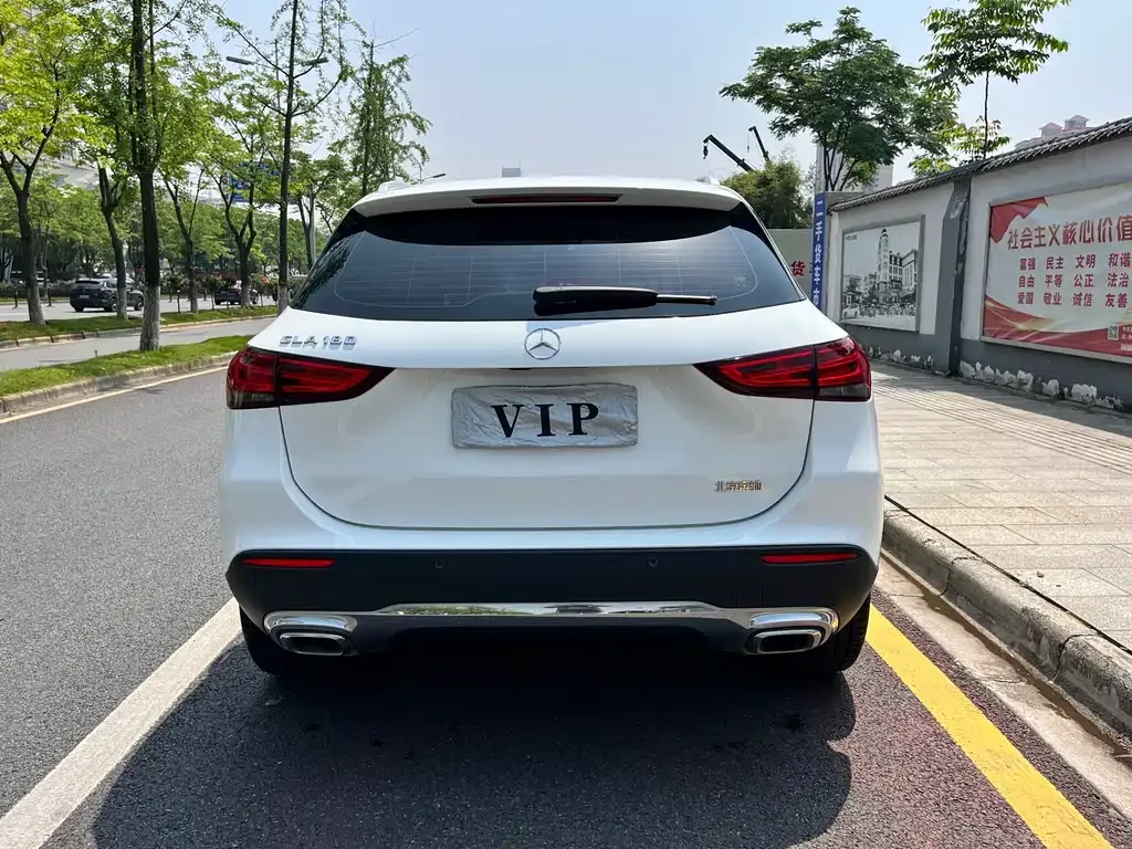 Mercedes-Benz GLA — фото 6