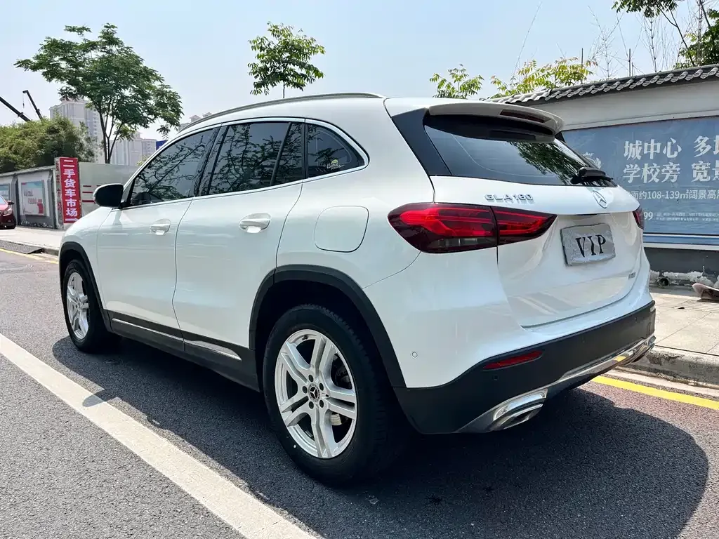 Mercedes-Benz GLA — фото 7