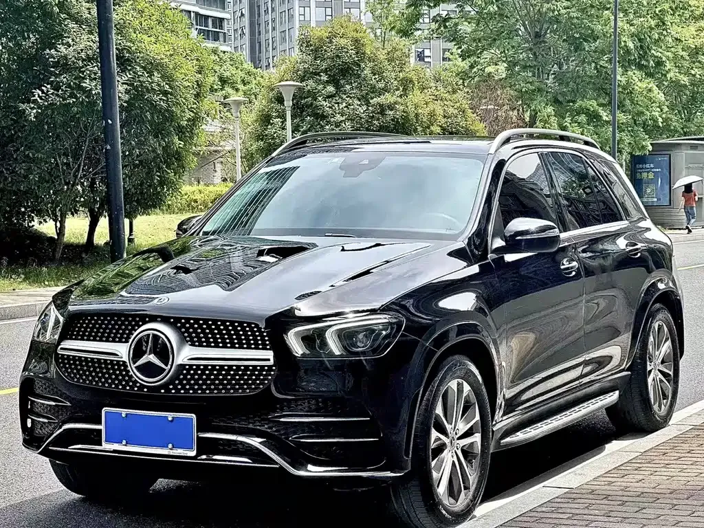 Mercedes-Benz GLE — фото 1