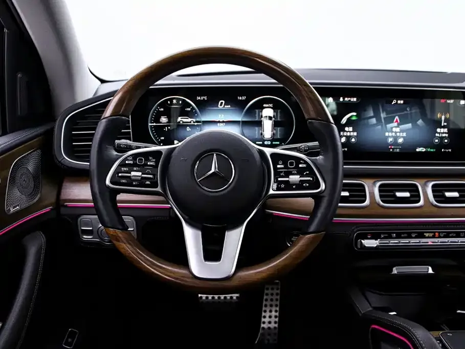 Mercedes-Benz GLS — фото 7