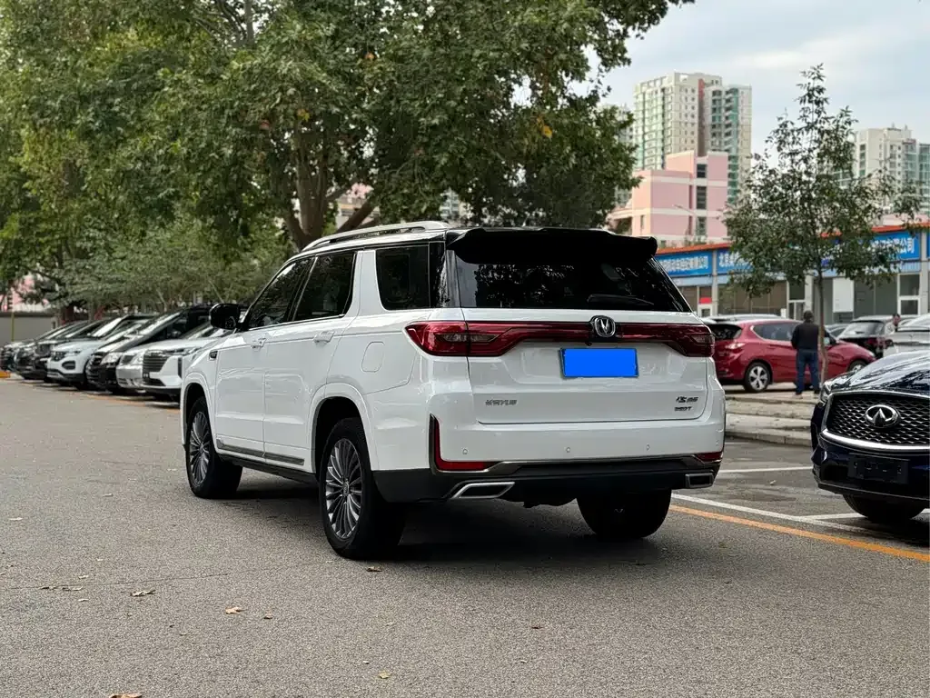 Changan CS95 — фото 3