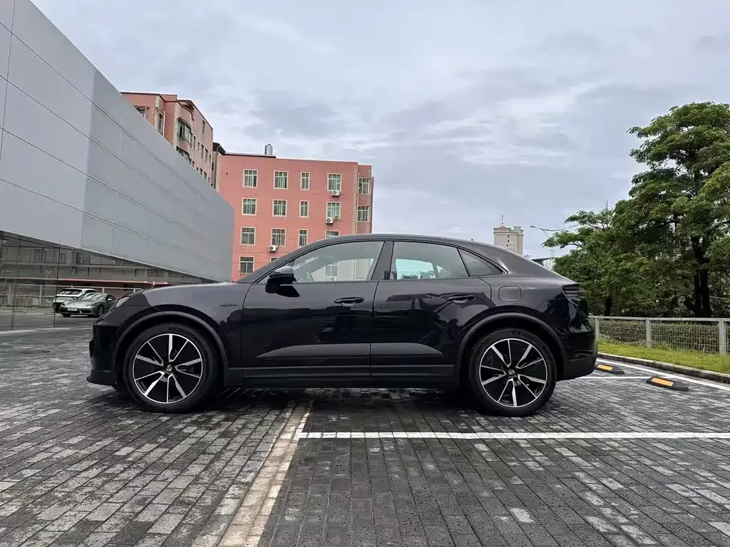 Porsche Macan EV — фото 3