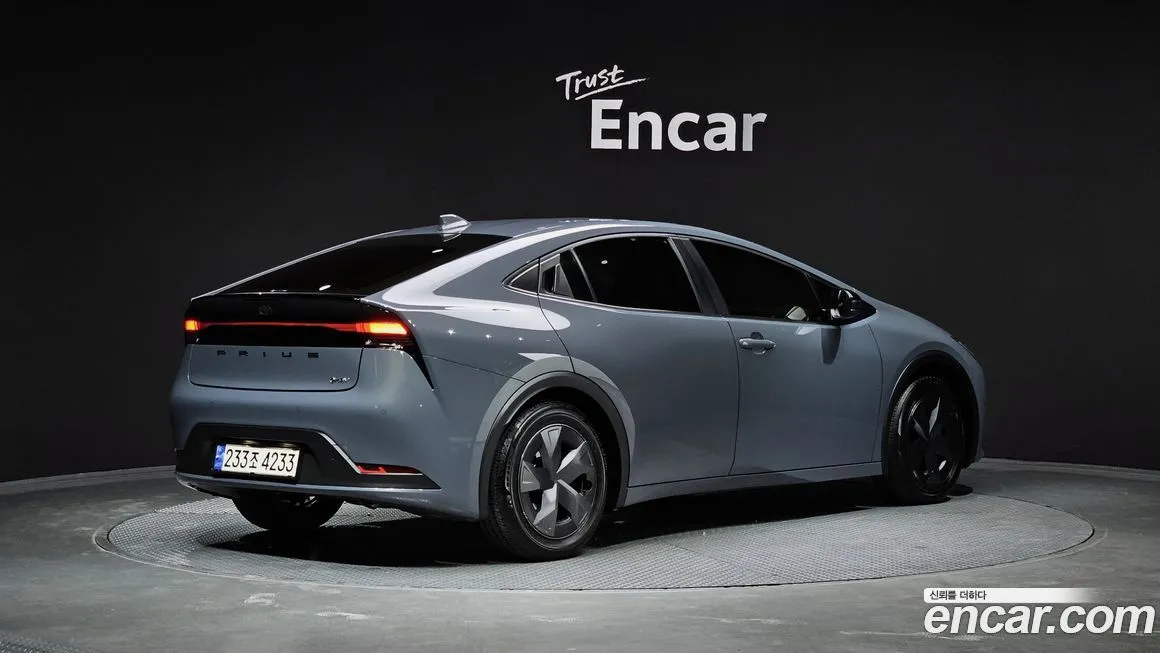 Toyota Prius — фото 2