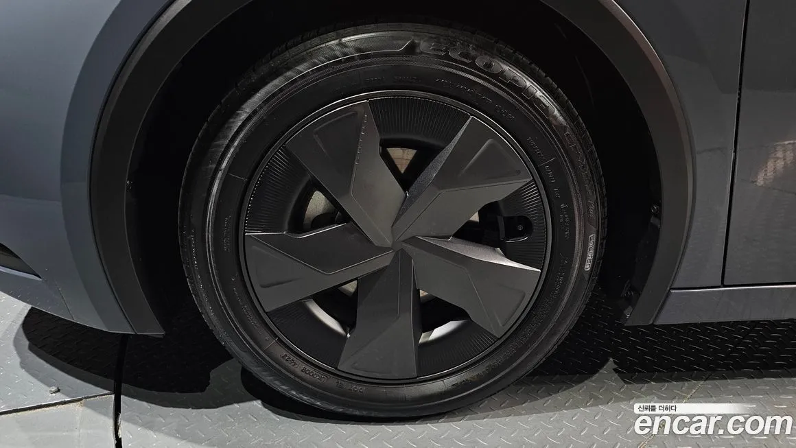 Toyota Prius — фото 5