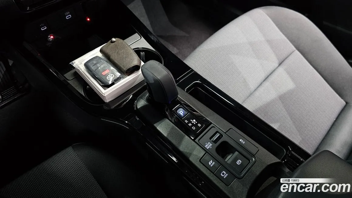 Toyota Prius — фото 9