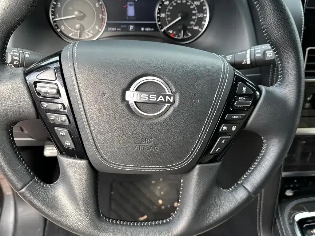 Nissan Patrol — фото 10