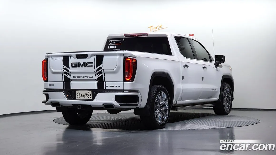 GMC Sierra — фото 2
