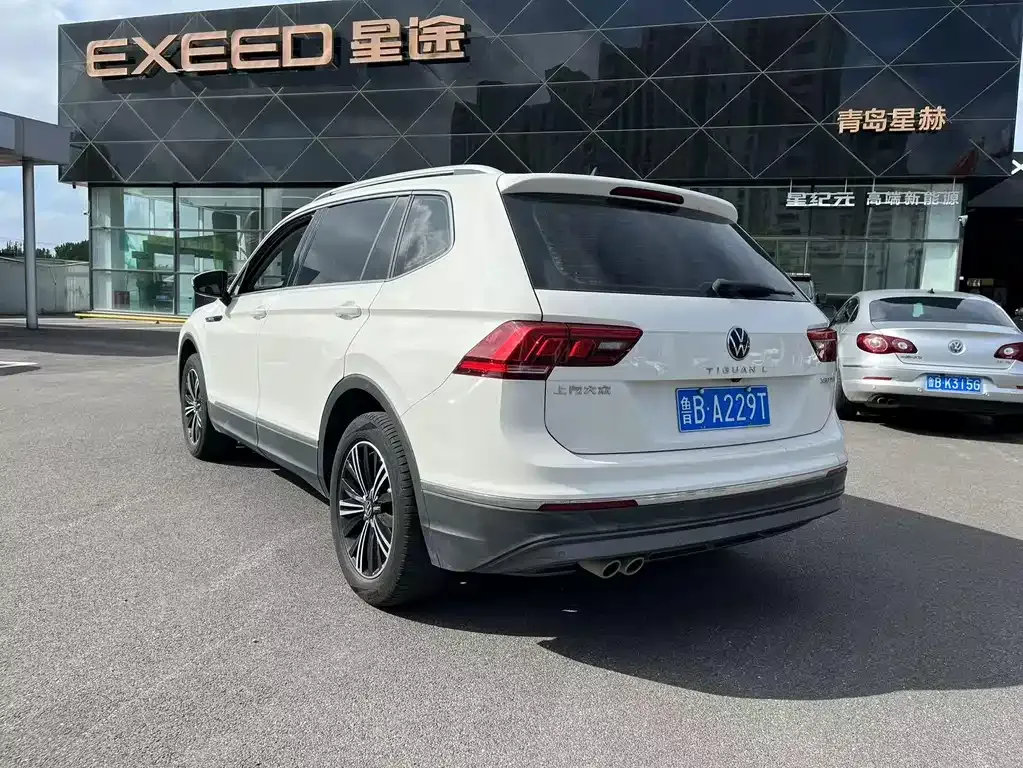 Volkswagen Tiguan L — фото 5
