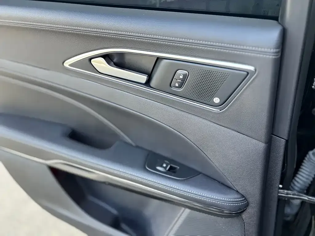 Ford Taurus — фото 9