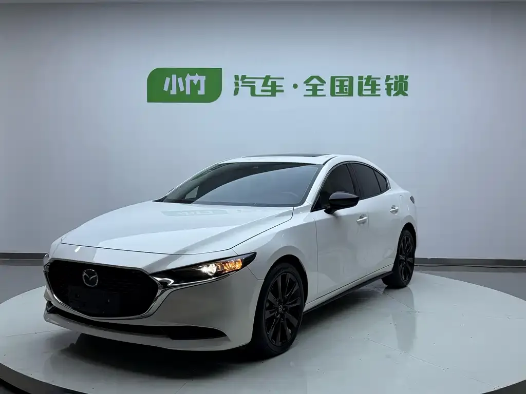 Mazda 3 Axela — фото 1