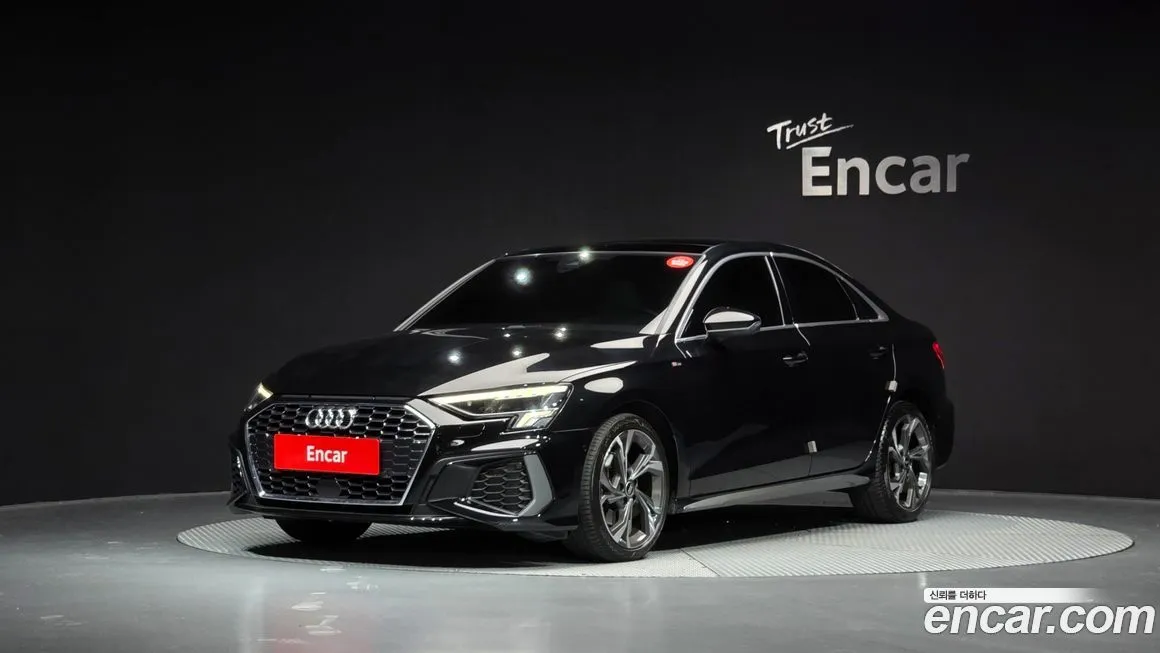 Audi A3 — фото 1