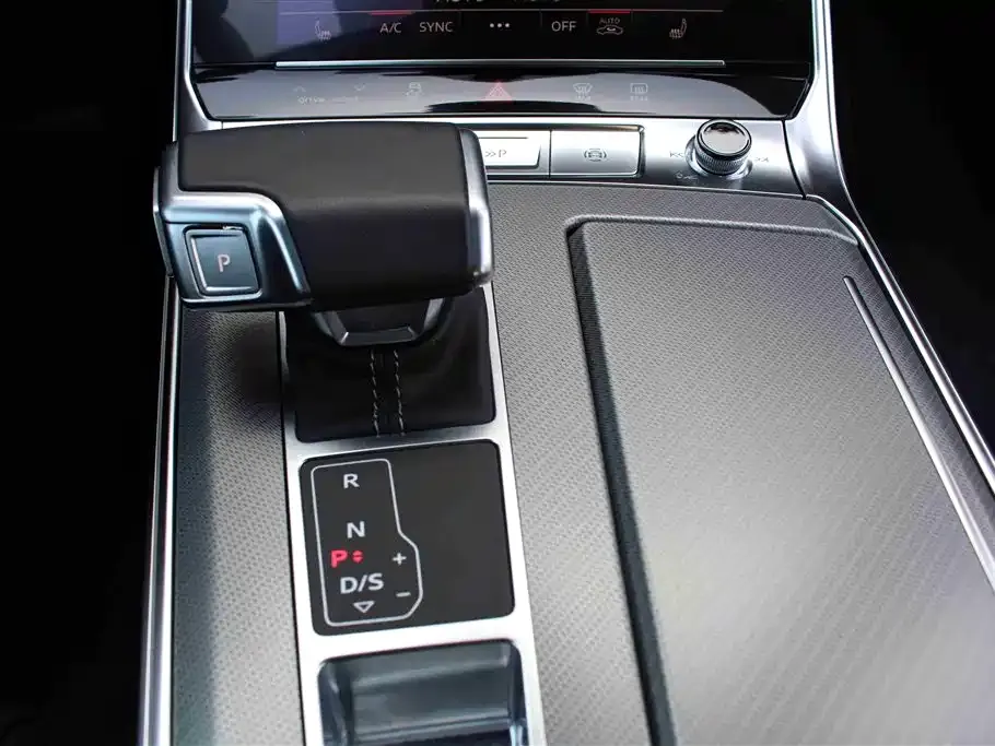 Audi A7 — фото 10
