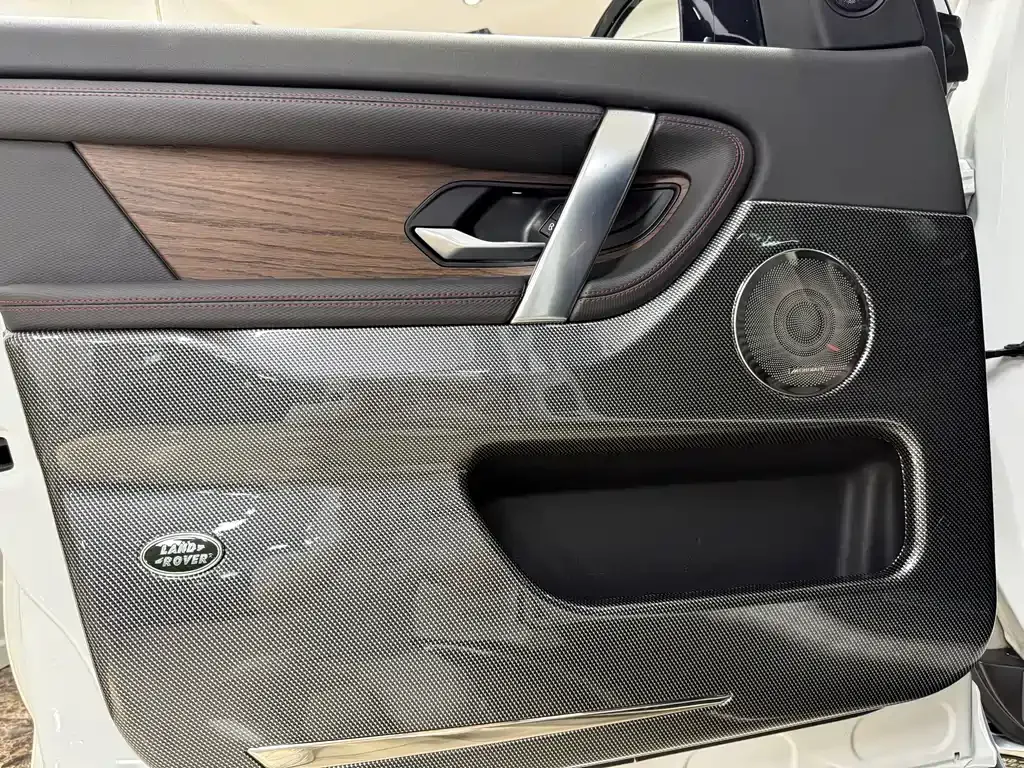 Land Rover Discovery Sport — фото 10
