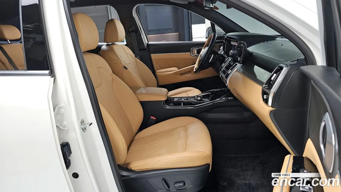Kia Sorento — фото 10