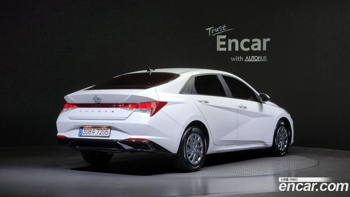 Hyundai AVANTE — фото 2