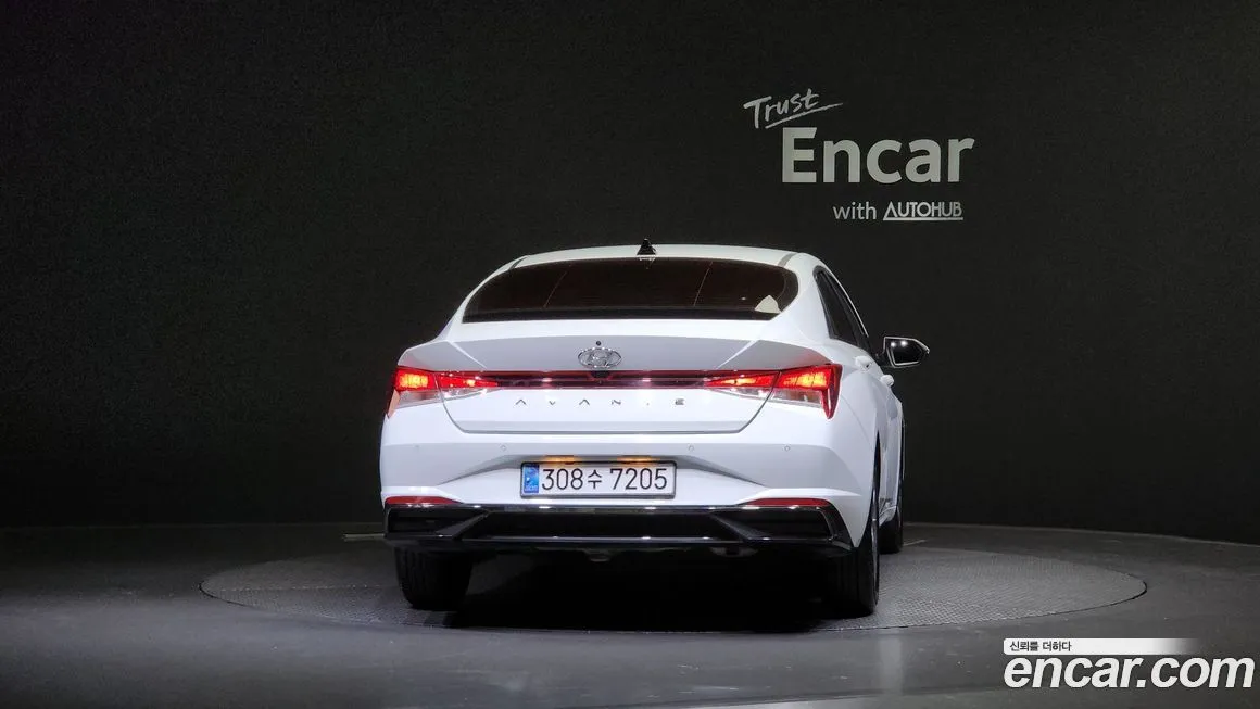 Hyundai AVANTE — фото 4