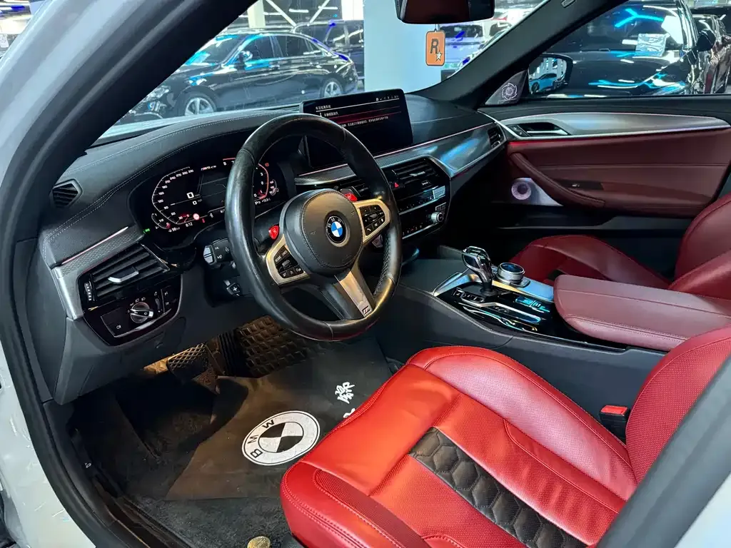 BMW 5 Series — фото 5