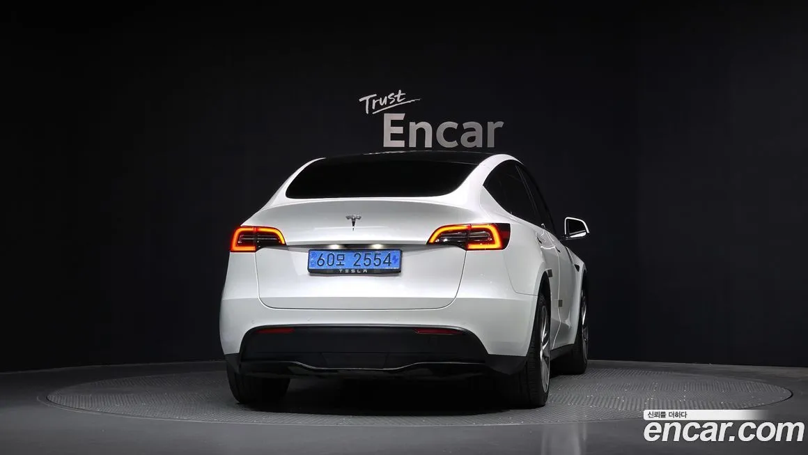 Tesla Model Y — фото 4