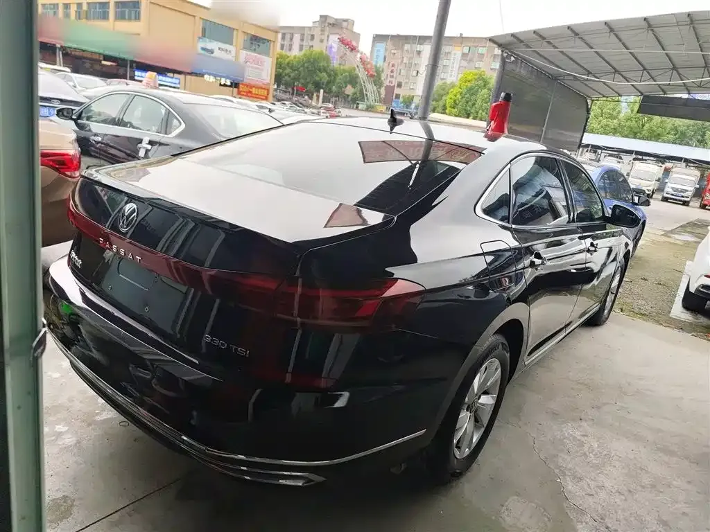Volkswagen Passat — фото 7