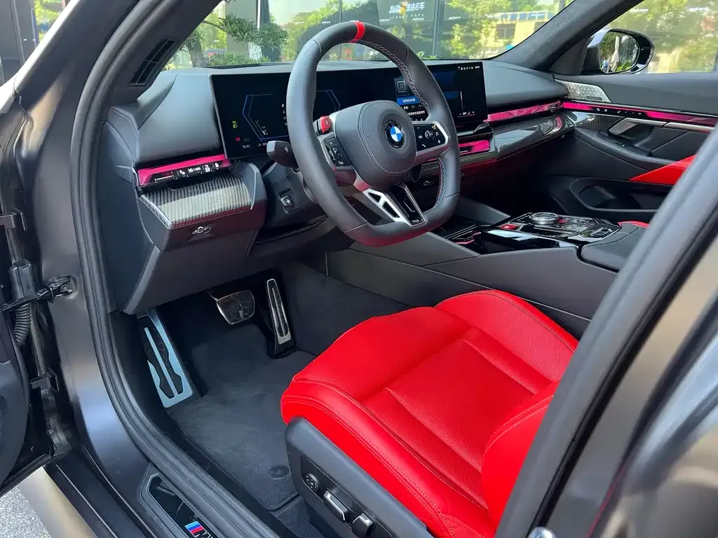 BMW M5 New Energy — фото 2