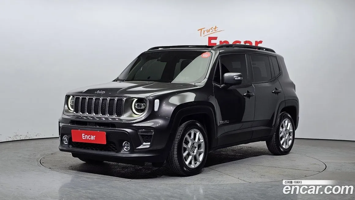 Jeep Renegade — фото 1