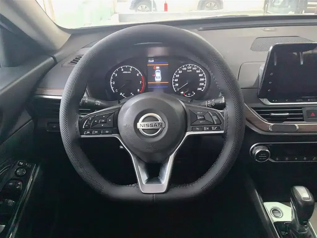 Nissan Teana — фото 4