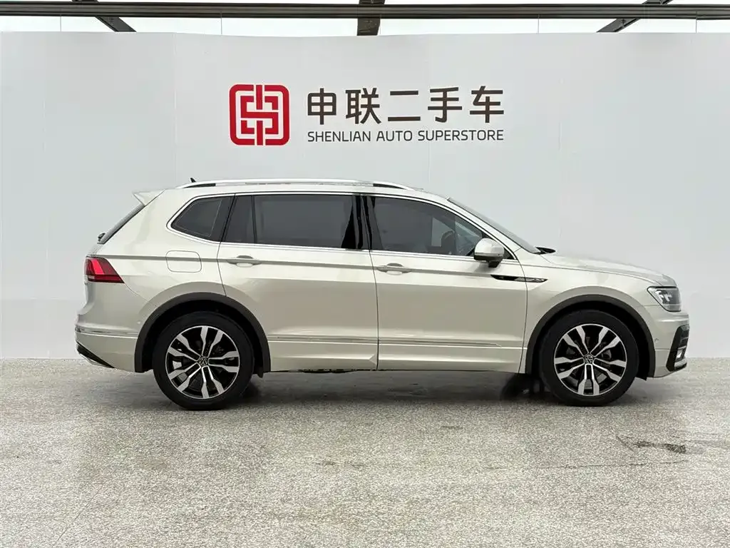 Volkswagen Tiguan L — фото 5