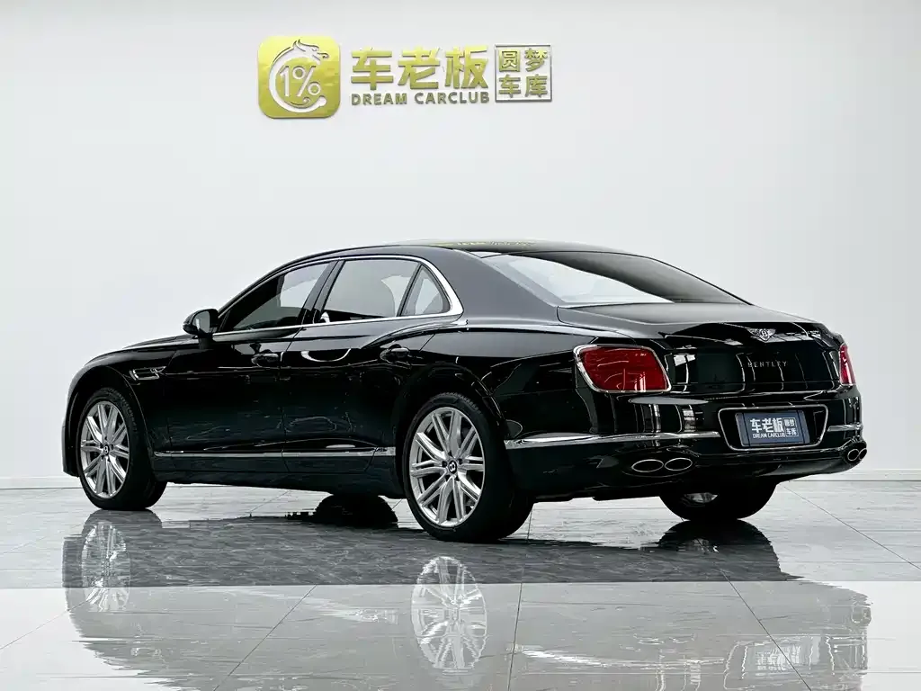 Bentley Flying Spur — фото 6