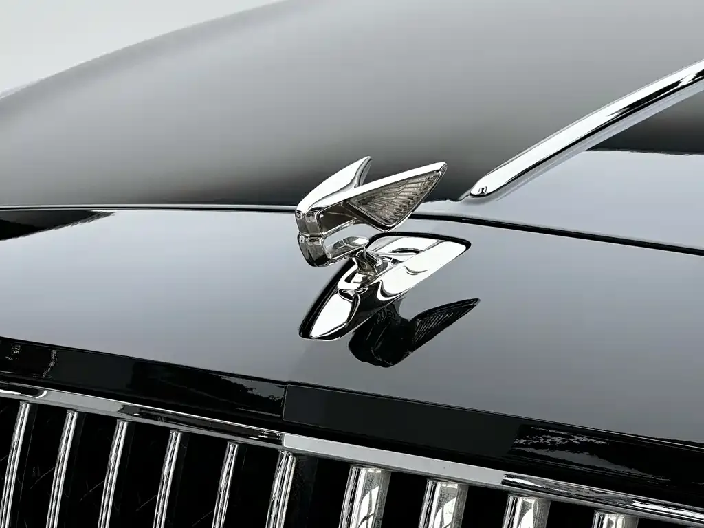 Bentley Flying Spur — фото 9