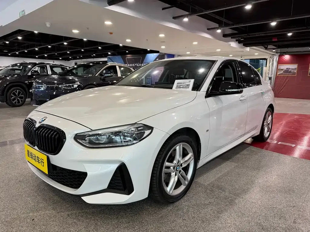 BMW 1 Series — фото 1