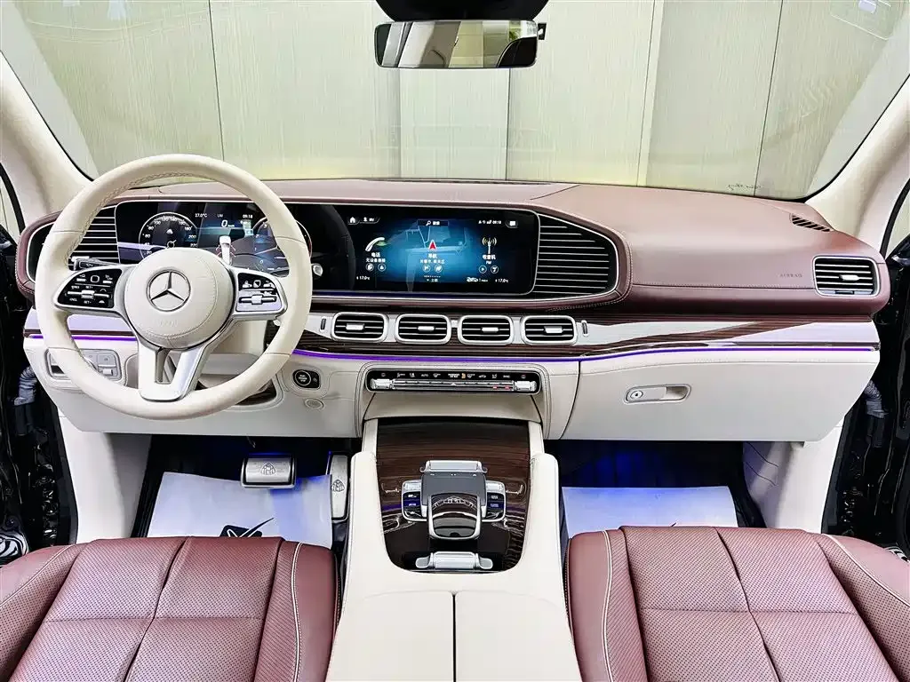 Mercedes-Benz GLS — фото 9