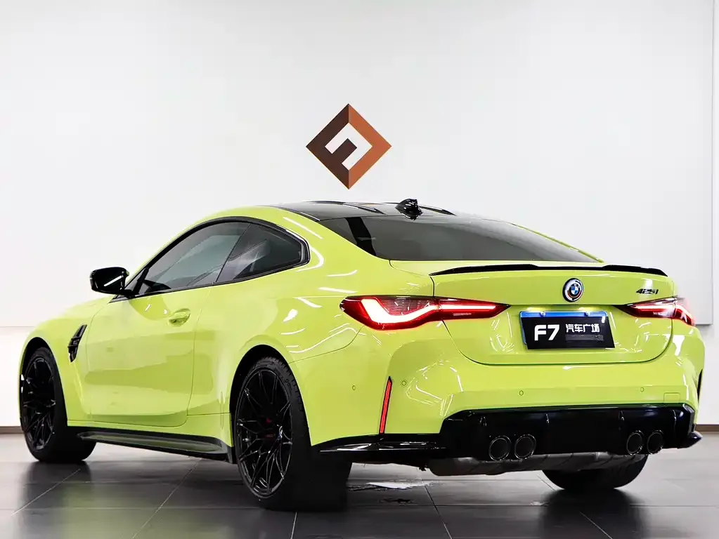 BMW M4 — фото 4