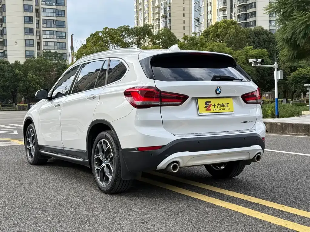 BMW X1 — фото 6