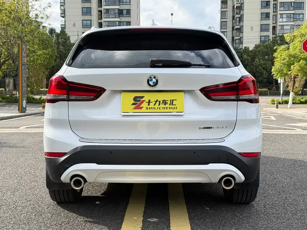 BMW X1 — фото 7