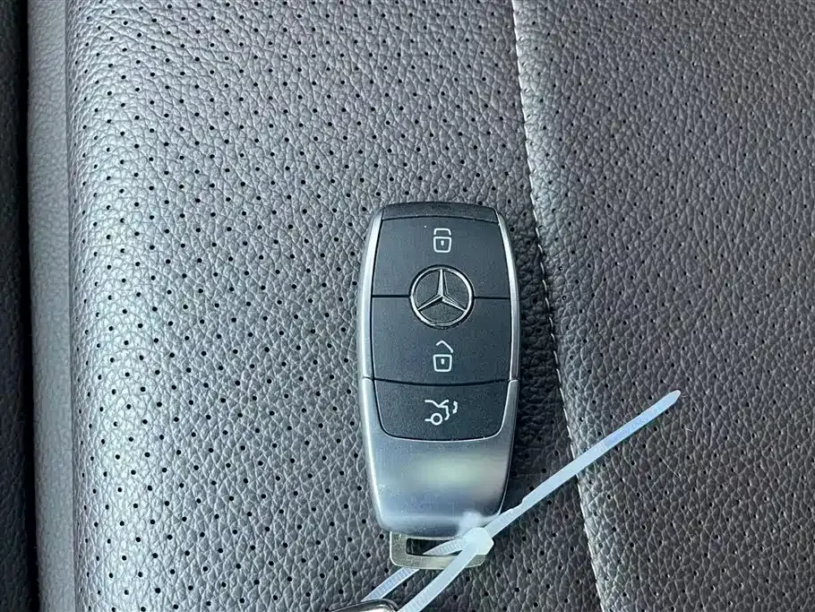 Mercedes-Benz GLC — фото 9