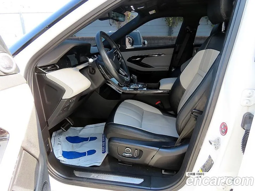 Land Rover Range Rover Evoque — фото 10