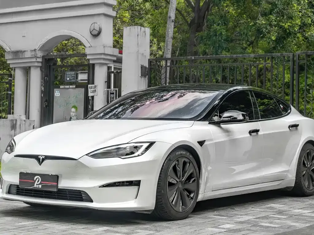 Tesla Model S — фото 3