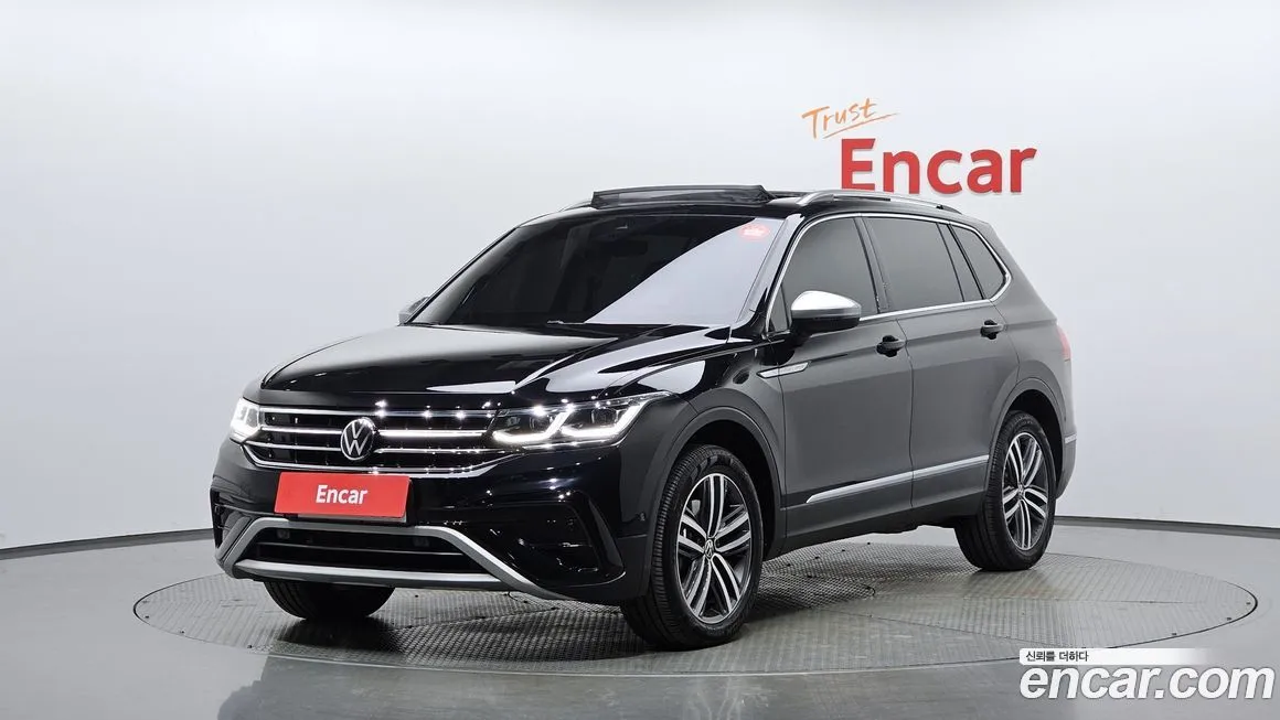 Volkswagen Tiguan — фото 1