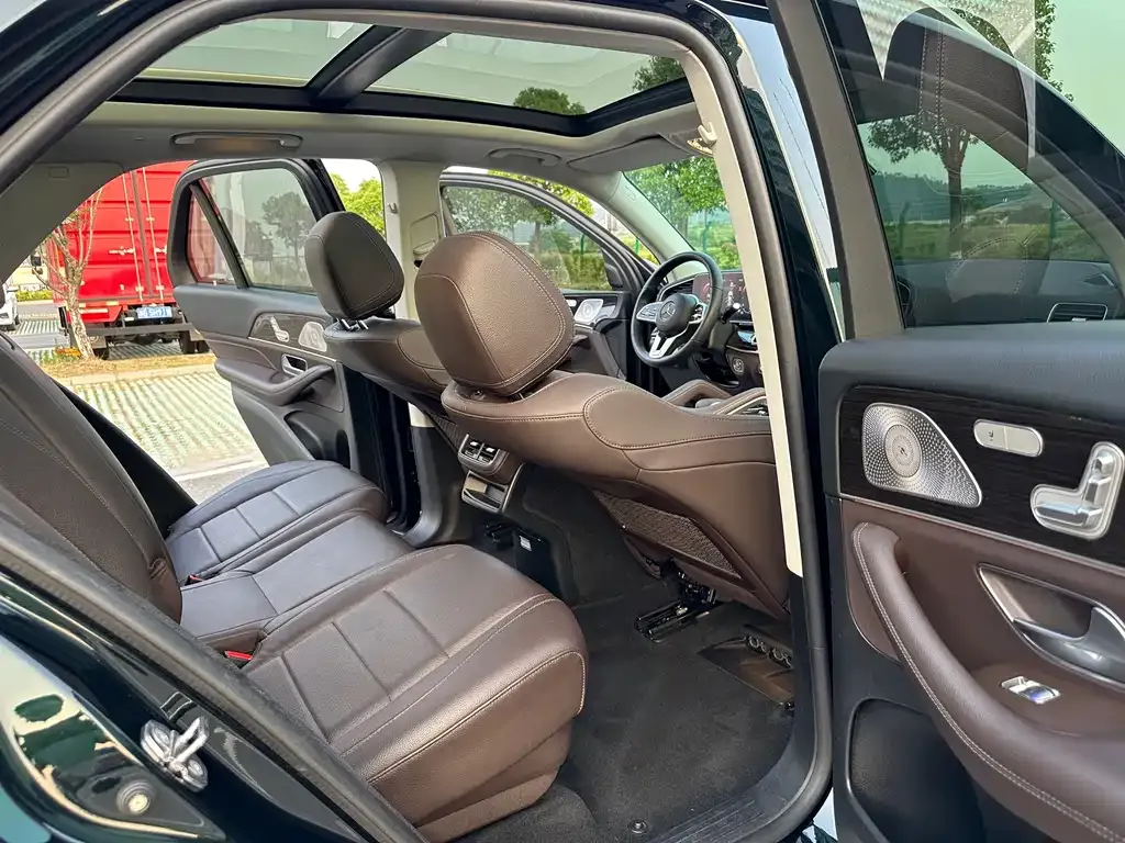 Mercedes-Benz GLE — фото 10