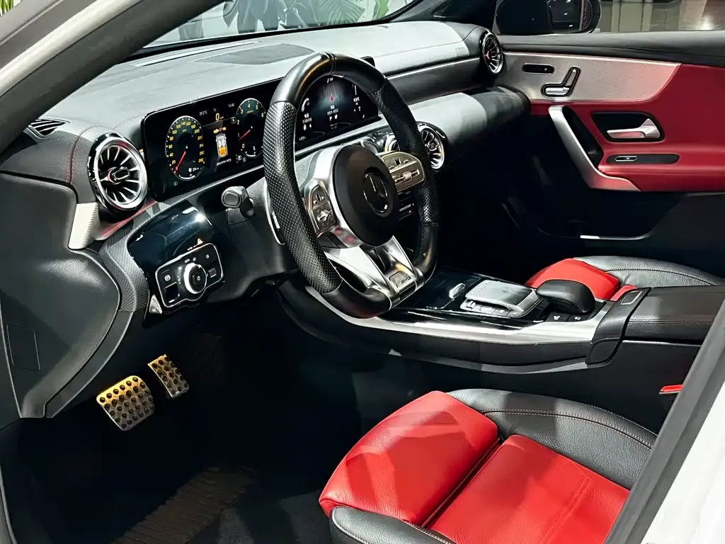 Mercedes-Benz A-Class AMG — фото 3